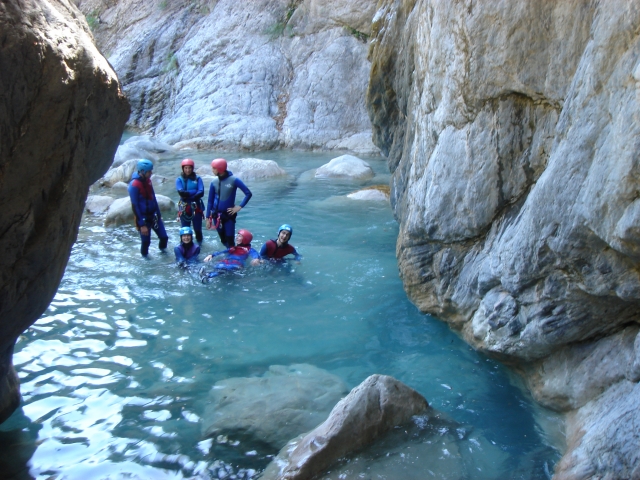  Schwimmen in der Schlucht 